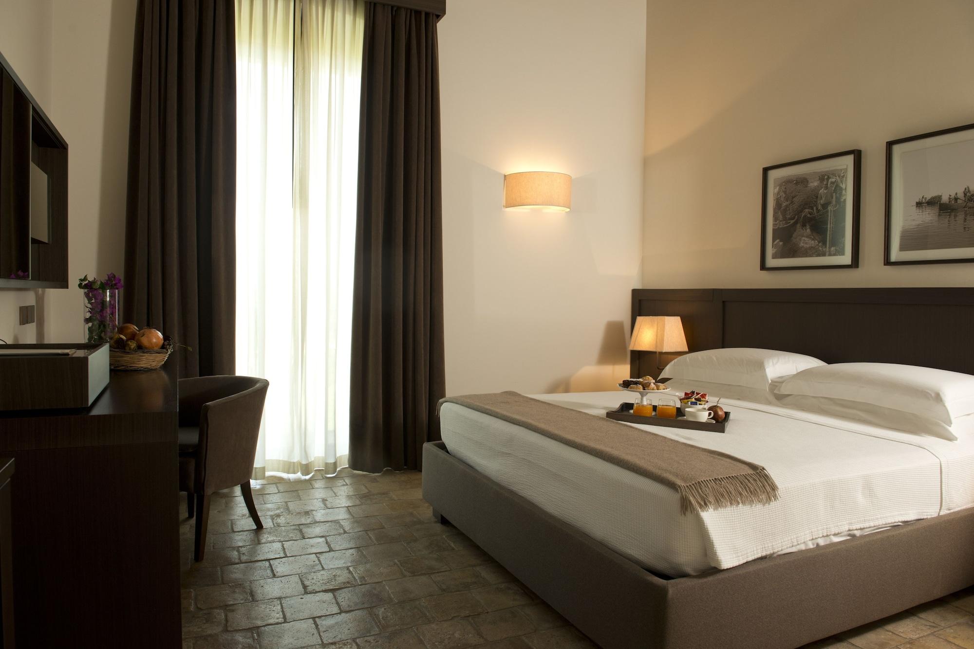 Hotel Histò San Pietro Sul Mar Piccolo Taranto Esterno foto