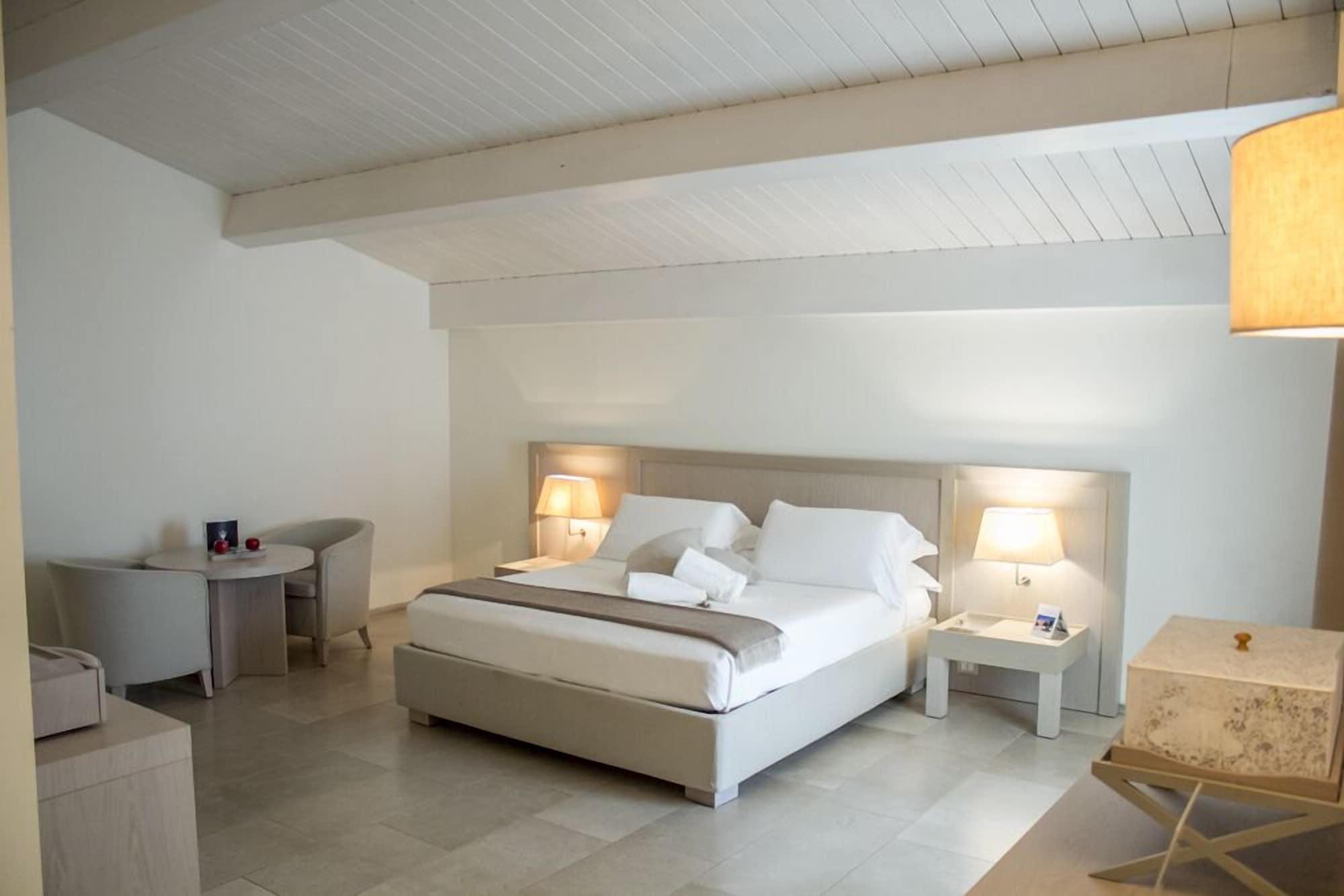 Hotel Histò San Pietro Sul Mar Piccolo Taranto Esterno foto