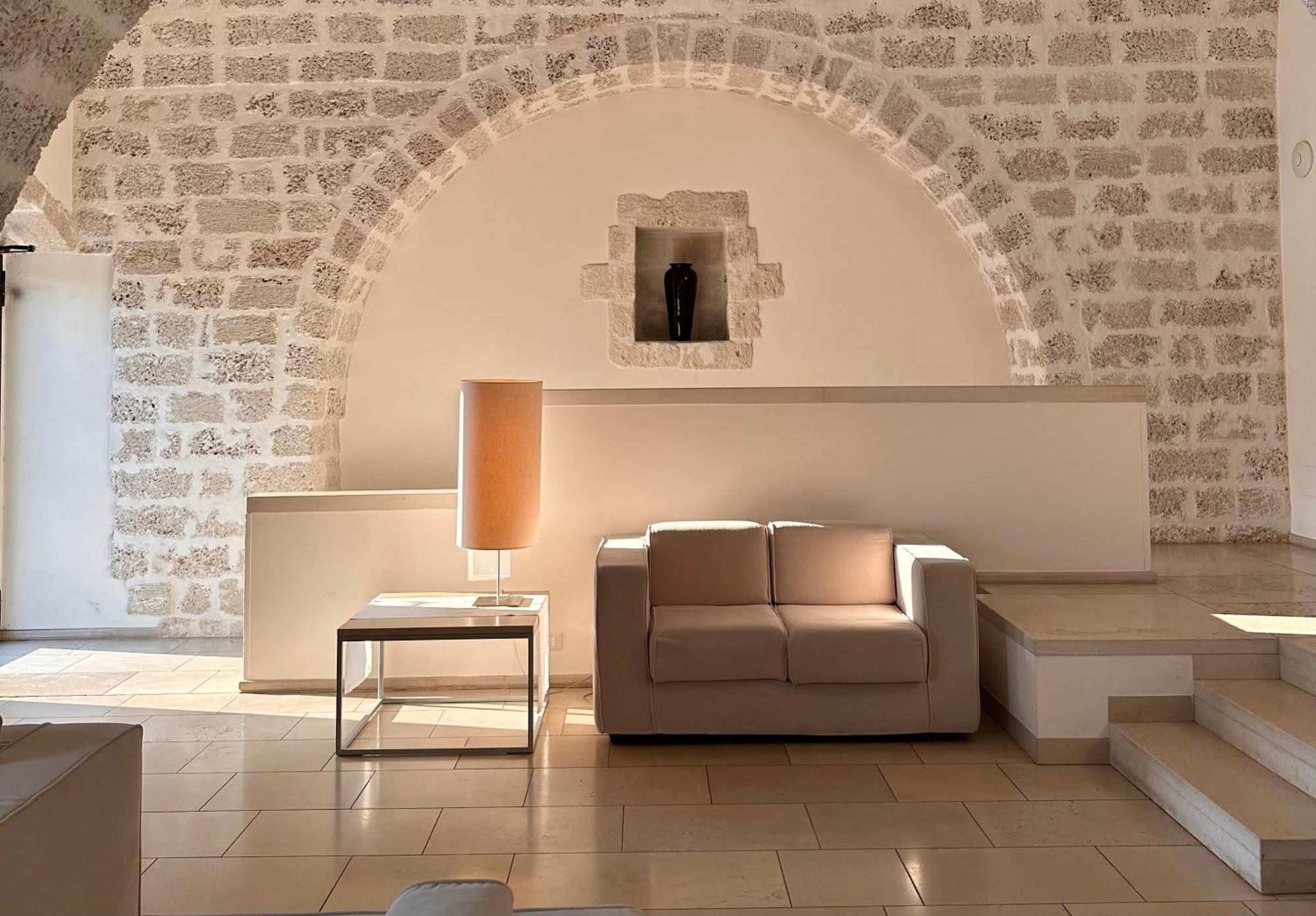 Hotel Histò San Pietro Sul Mar Piccolo Taranto Esterno foto